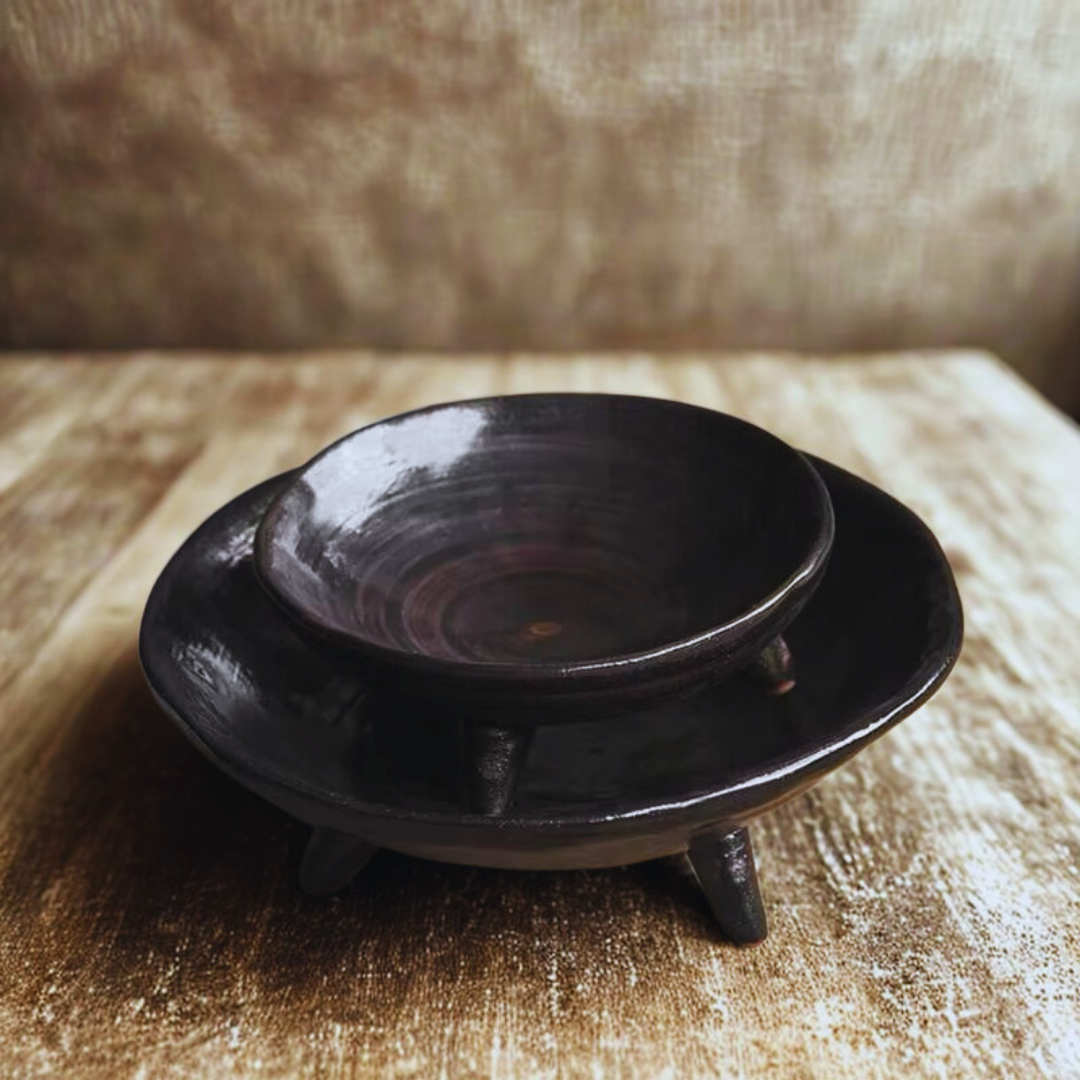 Rough Pottery Tripod Tray