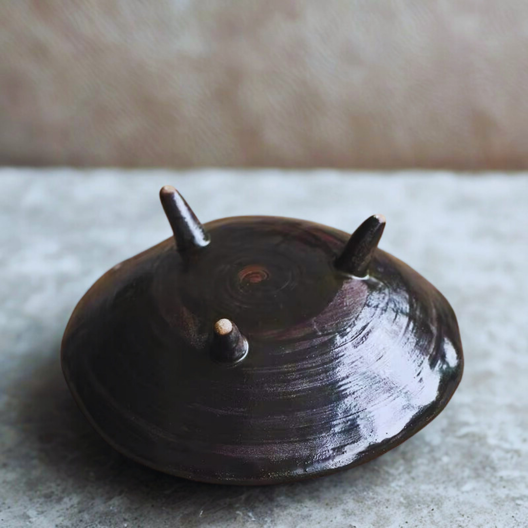 Rough Pottery Tripod Tray