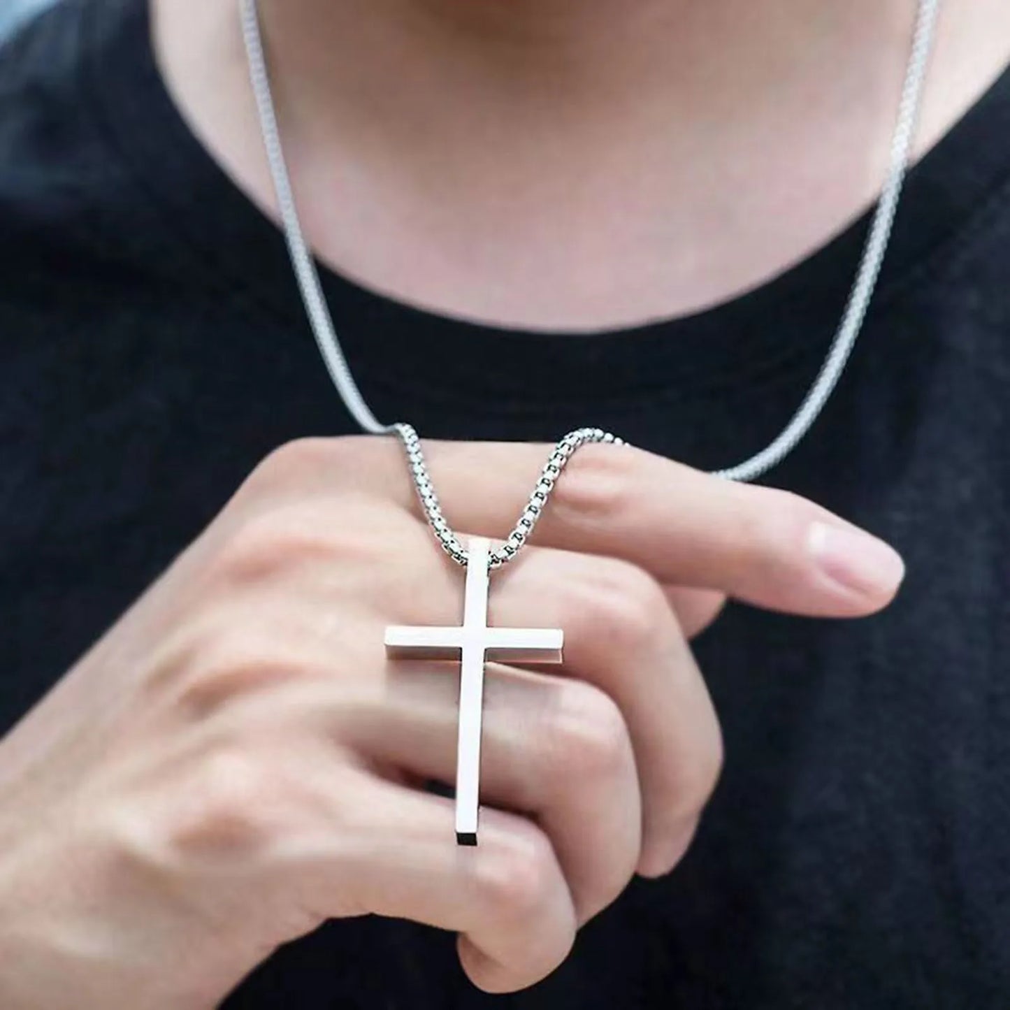 Unisex Cross Pendant Necklace